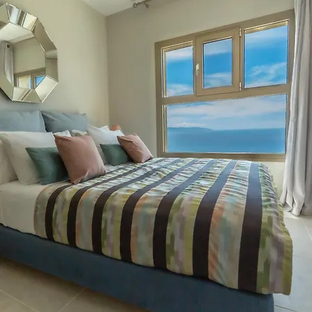 Chuscal On Kefalonia فيلة *